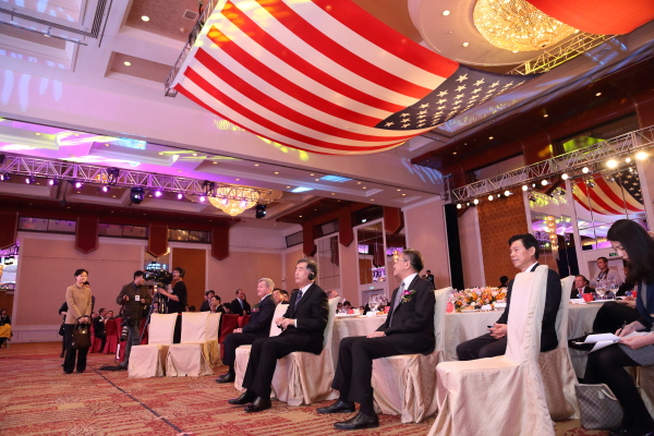 中国美国商会举办年度研讨会 中美政府高层人士出席