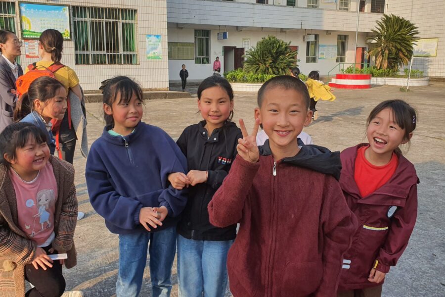 Students at Yinshan Primary School